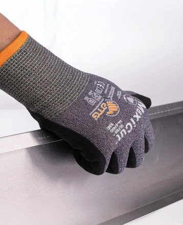 ATG® protiřezné rukavice MaxiCut® Ultra™ 44-4745D
