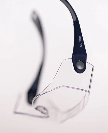 Okuliare V12-000 návštevnícke