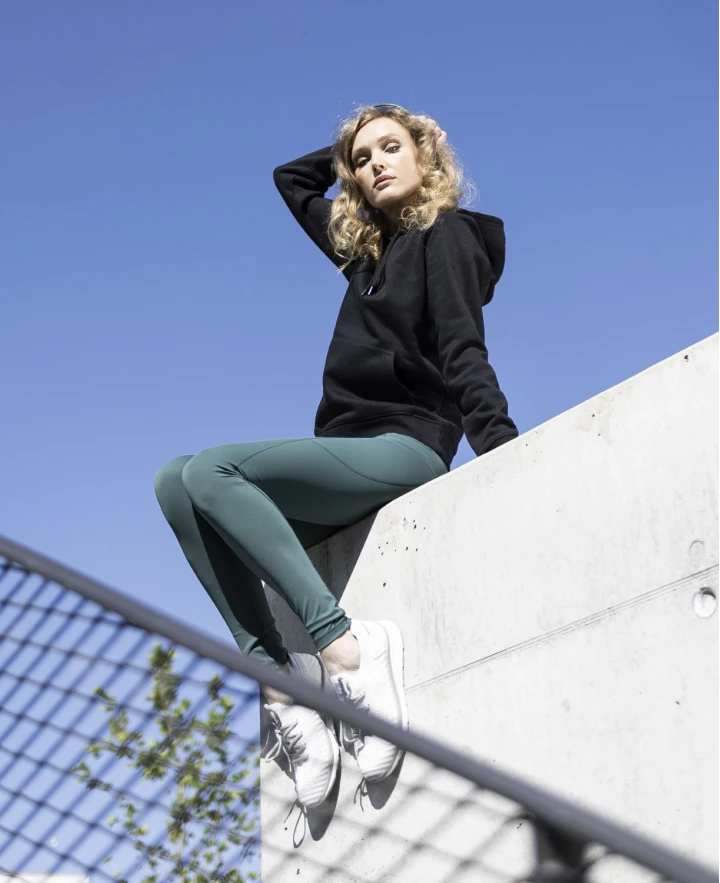 Elastyczne spodnie damskie ARDON®ALBADEW szmaragdowy