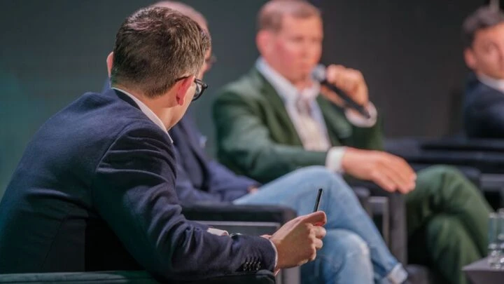 Diskusia o zavedení individuálneho dôchodkového stropu na Slovensku