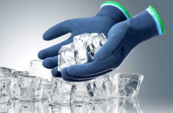 Jak chránit ruce při práci v mrazu? Kvalitní rukavice jsou základ