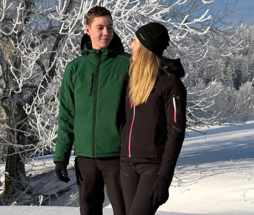 Ovládněte vrstvení oblečení: Průvodce pro dokonalé pohodlí v práci i ve volném čase