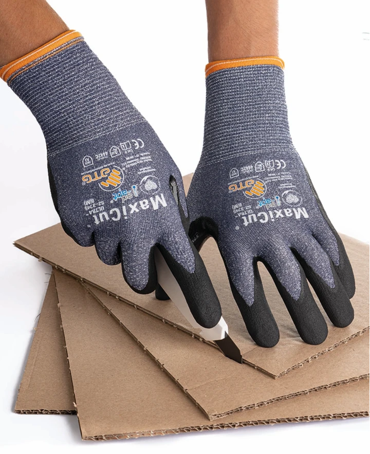 ATG® protirezné rukavice MaxiCut® Ultra™ 52-3745 AD-APT®