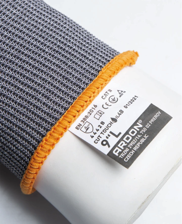 Protirezné rukavice CUT TOUCH OIL 4B