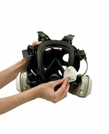 3M™ Navlhčený obrúsok 105