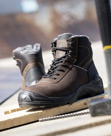 Zimní bezpečnostní kotníková obuv ARDON®LEADERWIN S3