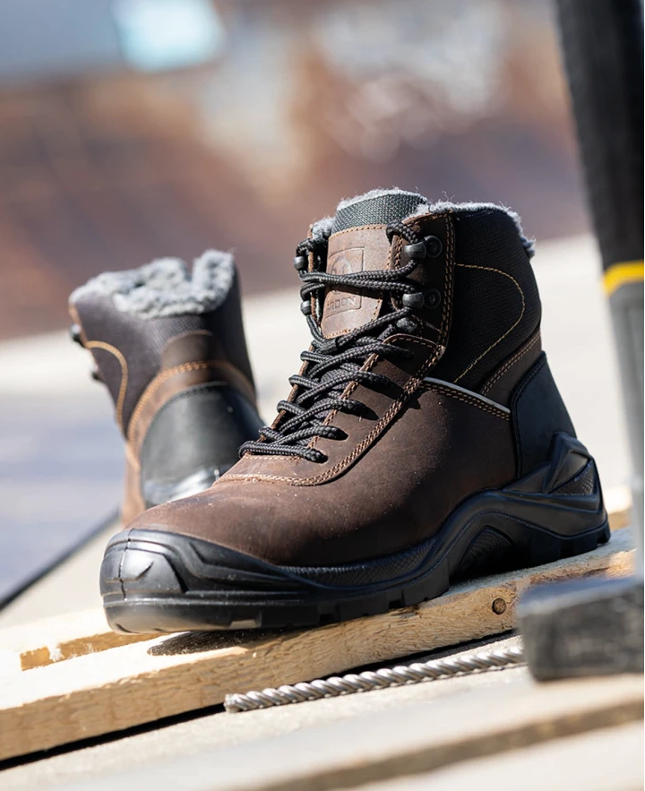 Zimní bezpečnostní kotníková obuv ARDON®LEADERWIN O2
